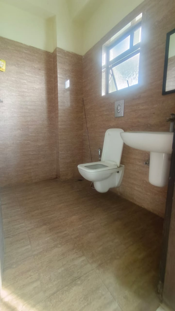 Unfurnished 2bhk in Pathar Quarry Vip Road, Pathar Quarry, Guwahati, Assam, India for Rent